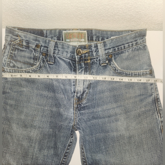 Levi's 701s - Picture 2 of 9